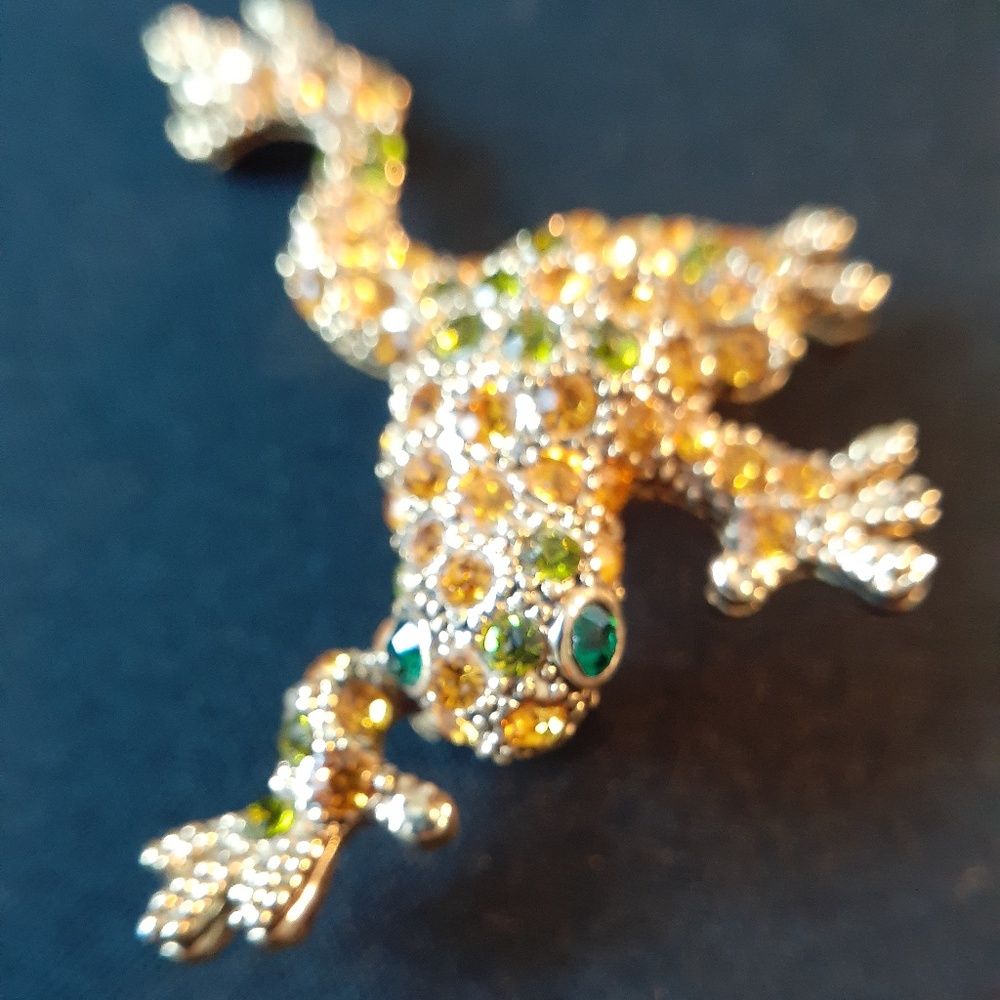 Crystal Embellished Goldtone Treefrog Pin